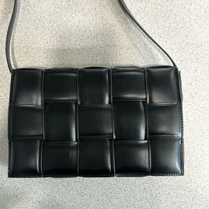 Black woven bag